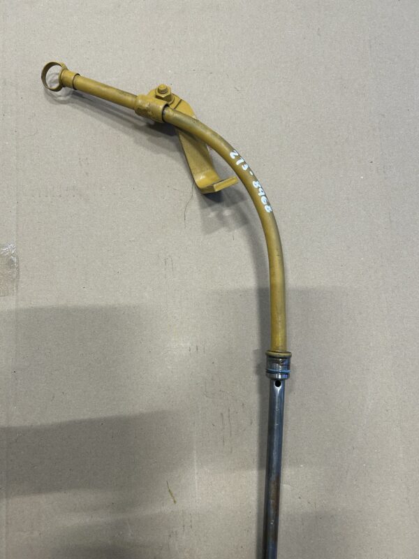 8N-1174 Oil Level Guide
