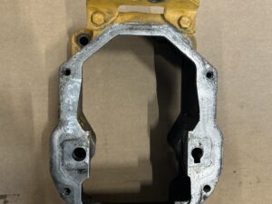 4W-7631 Valve Base